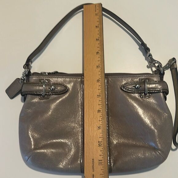 Coach Gray Signature C Logo Leather Wristlet Handbag - Picture 14 of 14